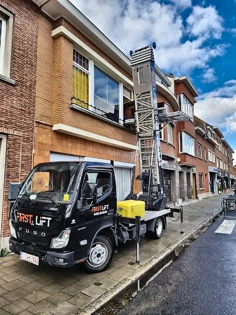 Monte-meubles maison de ville FLS Moving Bruxelles